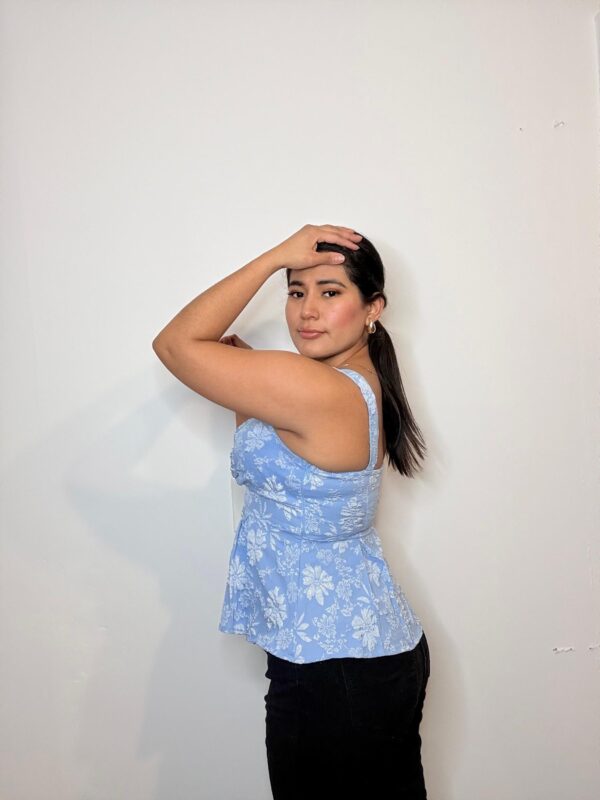 cellImage_0_63 Blusa Corta