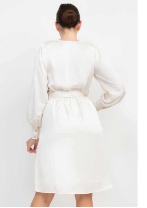Vestido satín elegante