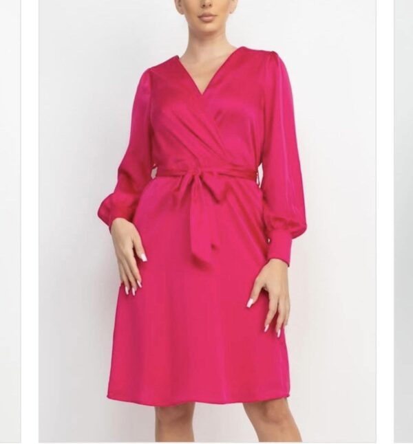 Vestido satín elegante