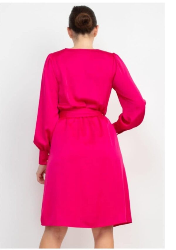 Vestido satín elegante
