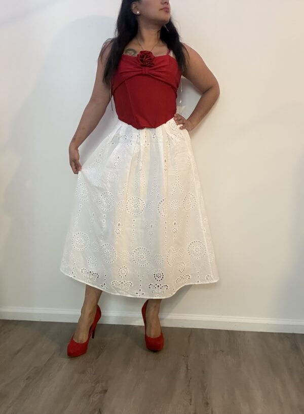 Falda larga
